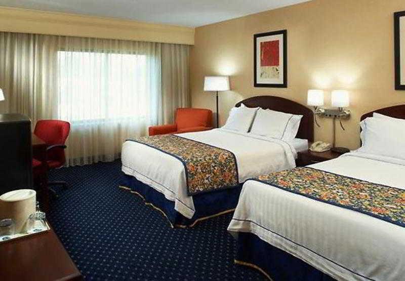 Hotel Courtyard By Marriott Cleveland Willoughby Zewnętrze zdjęcie