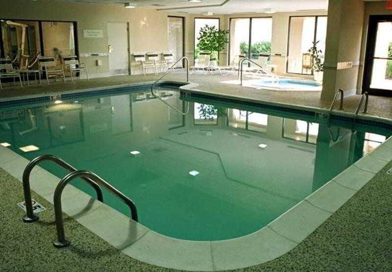 Hotel Courtyard By Marriott Cleveland Willoughby Udogodnienia zdjęcie